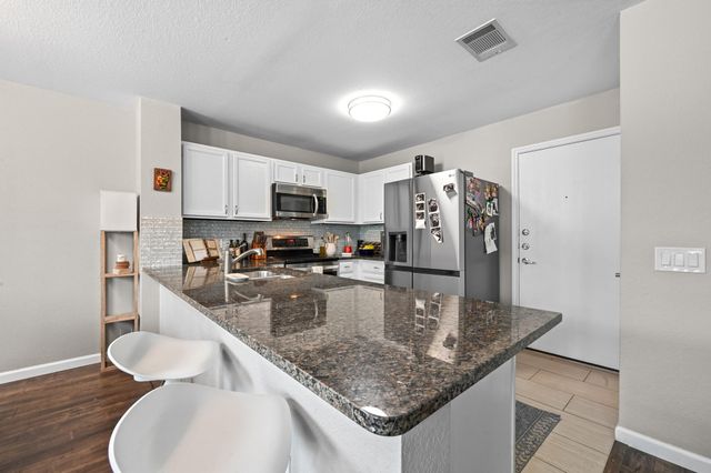 1414 Strickland DR, Austin, TX 78748
