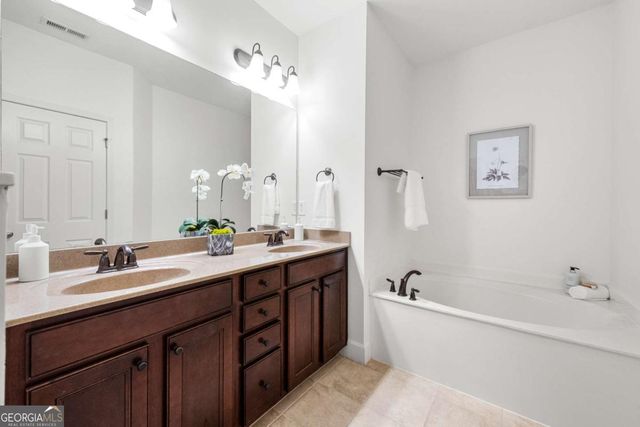 2052 Cobblestone Circle NE, Atlanta, GA 30319