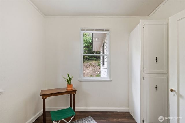 1205 Oyster Bay Avenue S, Bremerton, WA 98312