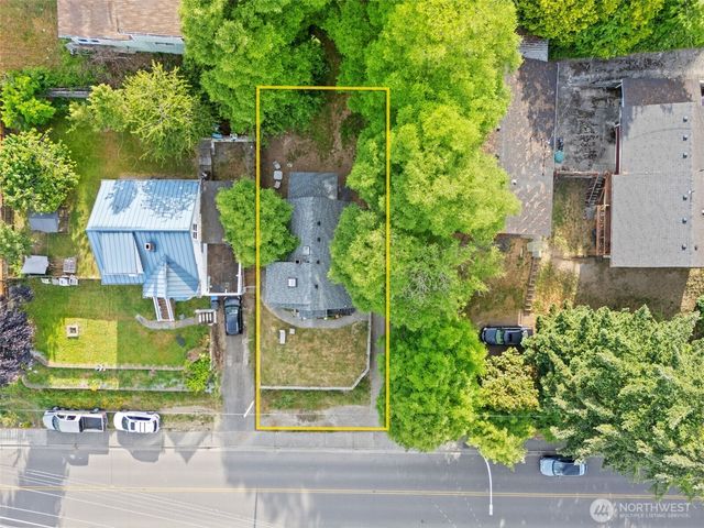 1205 Oyster Bay Avenue S, Bremerton, WA 98312