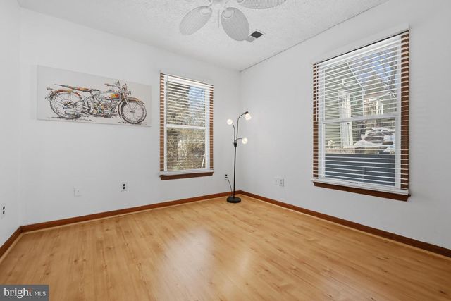 811 LONG COVE RD, Glen Burnie, MD 21060