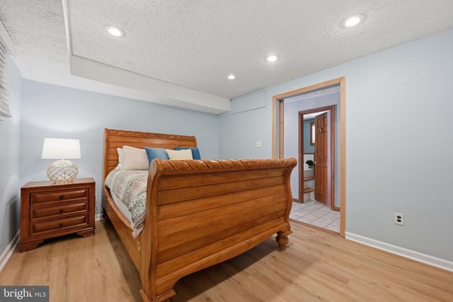 811 LONG COVE RD, Glen Burnie, MD 21060