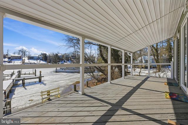 811 LONG COVE RD, Glen Burnie, MD 21060