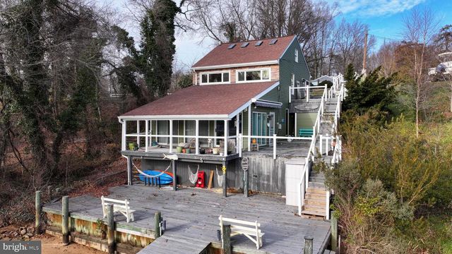 811 N LONG COVE RD, Glen Burnie, MD 21060