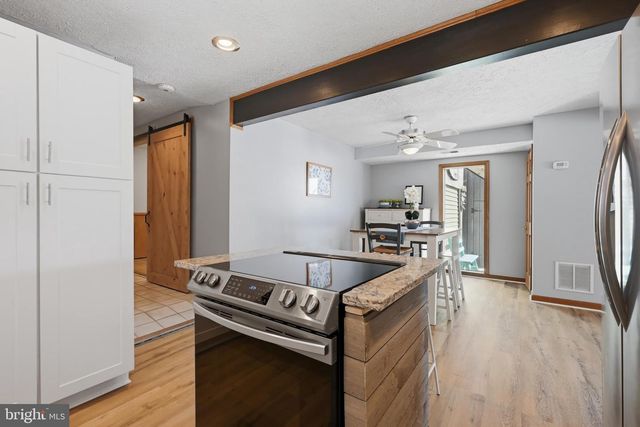 811 LONG COVE RD, Glen Burnie, MD 21060