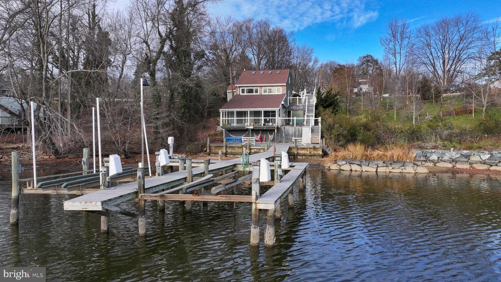 811 LONG COVE RD, Glen Burnie, MD 21060