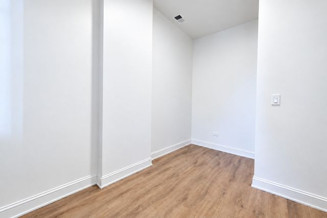 6613 S Vernon Avenue, Chicago, IL 60637