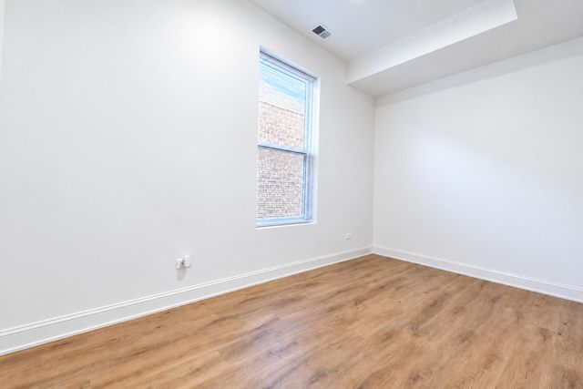 6613 S Vernon Avenue, Chicago, IL 60637