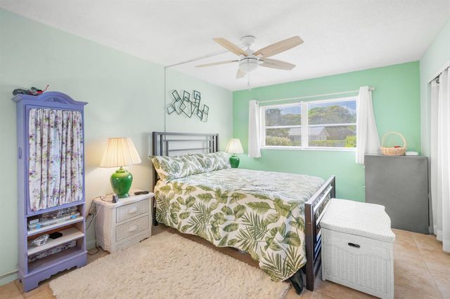 2102 NE 1st Way 103, Boynton Beach, FL 33435
