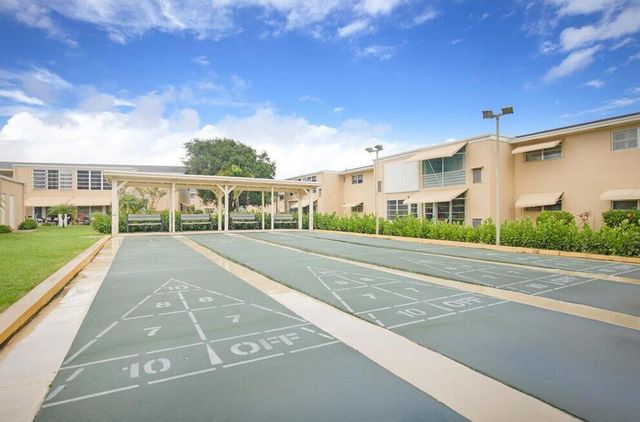 2102 NE 1st Way 103, Boynton Beach, FL 33435