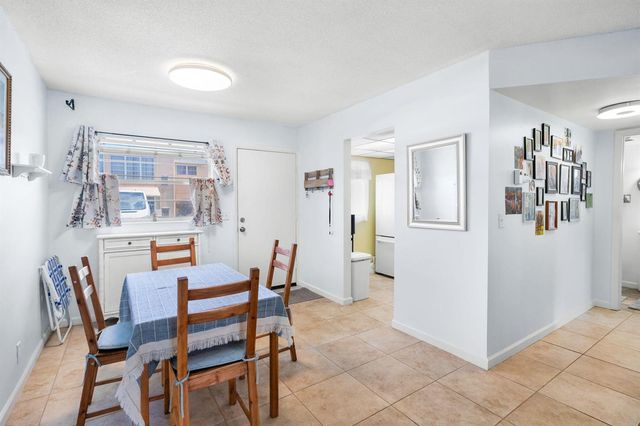 2102 NE 1st Way 103, Boynton Beach, FL 33435