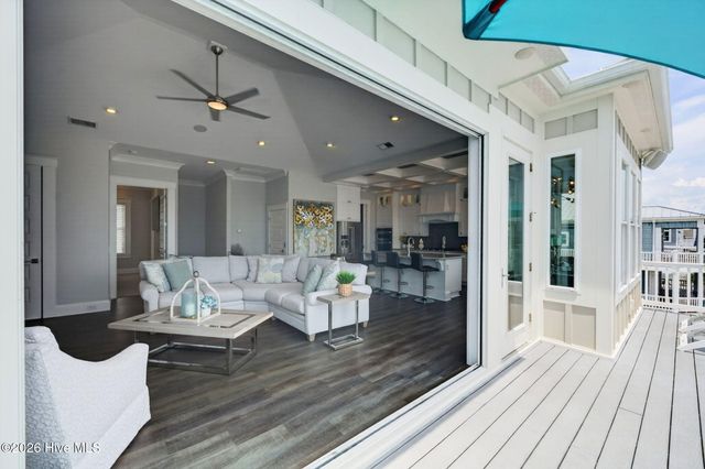81 W 2nd Street, Ocean Isle Beach, NC 28469