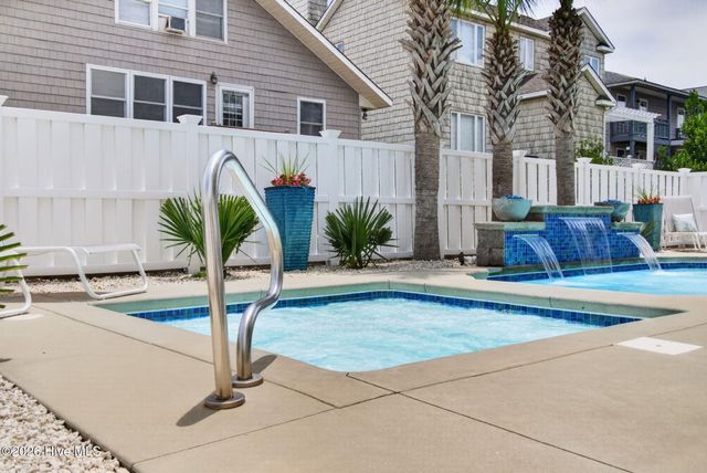 81 W 2nd Street, Ocean Isle Beach, NC 28469