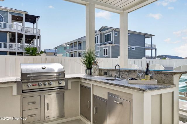 81 W 2nd Street, Ocean Isle Beach, NC 28469