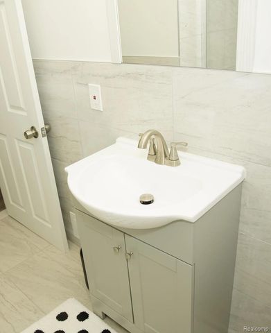 1664 Blaine Street, Detroit, MI 48206