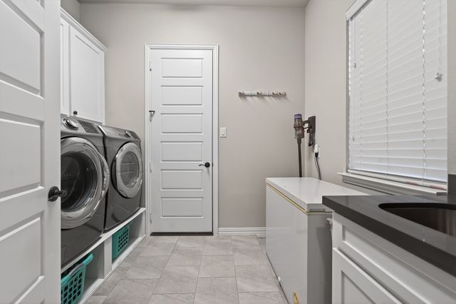 816 Lazy Brooke Drive, Rockwall, TX 75087