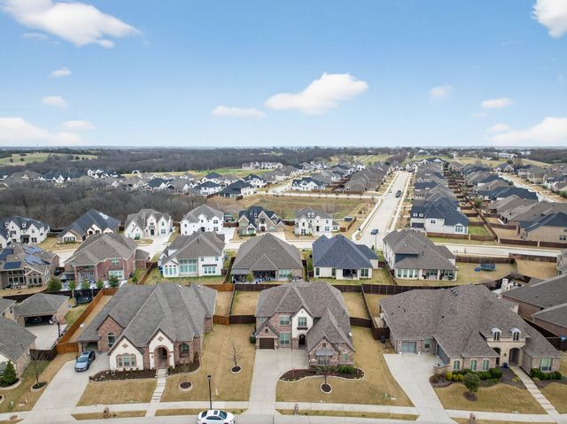 816 Lazy Brooke Drive, Rockwall, TX 75087