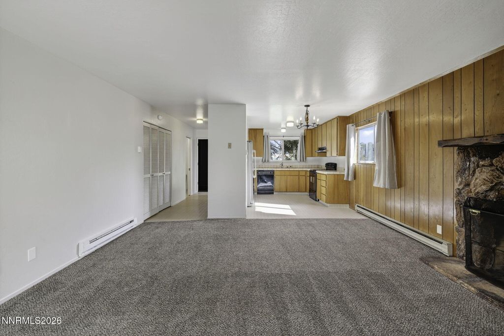 Image 9 of property listing at 1051 Riverview Drive, Gardnerville, NV 89460