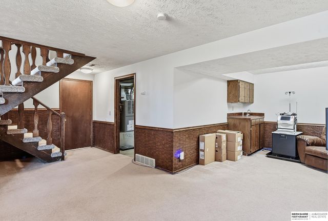 919 Bordeaux Avenue, Bellevue, NE 68123