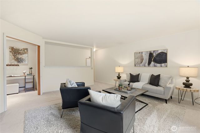 23038 NE 19th Drive, Sammamish, WA 98074