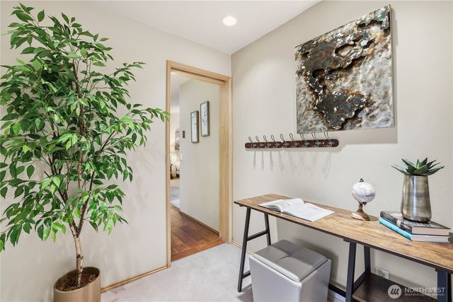 23038 NE 19th Drive, Sammamish, WA 98074