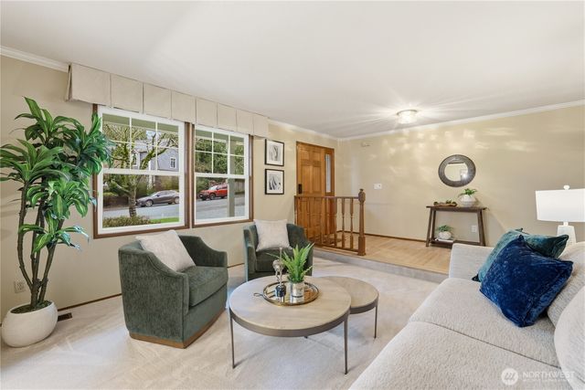 23038 NE 19th Drive, Sammamish, WA 98074