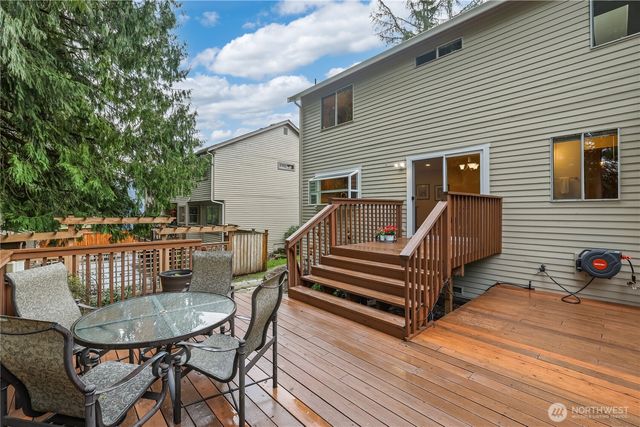 23038 NE 19th Drive, Sammamish, WA 98074