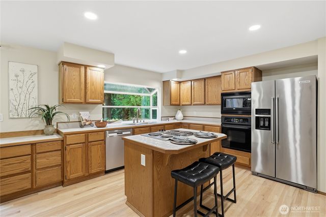 23038 NE 19th Drive, Sammamish, WA 98074