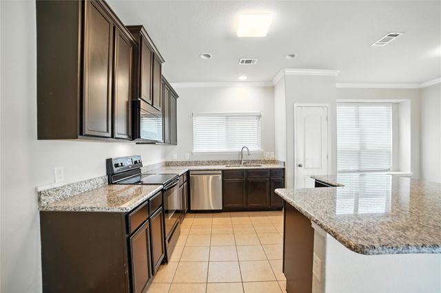 937 King George Lane, Savannah, TX 76227