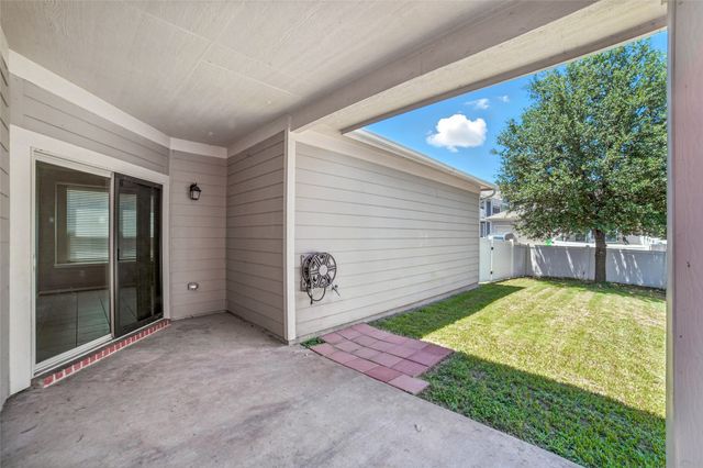 937 King George Lane, Savannah, TX 76227