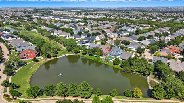 937 King George Lane, Savannah, TX 76227