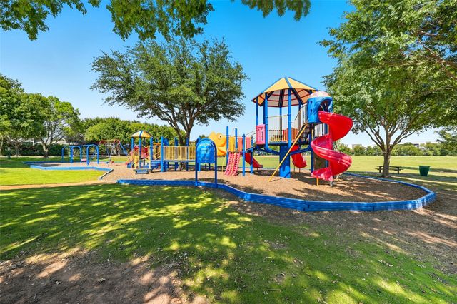 937 King George Lane, Savannah, TX 76227