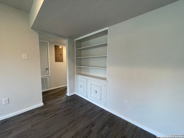 130 Senisa, San Antonio, TX 78228