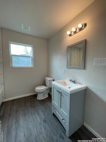130 Senisa, San Antonio, TX 78228
