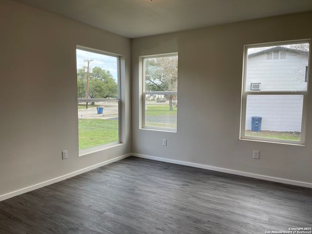 130 Senisa, San Antonio, TX 78228