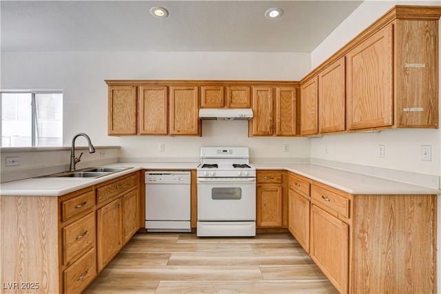 5597 Fewkes Canyon Court, Las Vegas, NV 89139