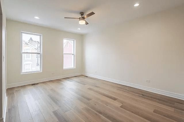 1013 W 18th Place, Chicago, IL 60608