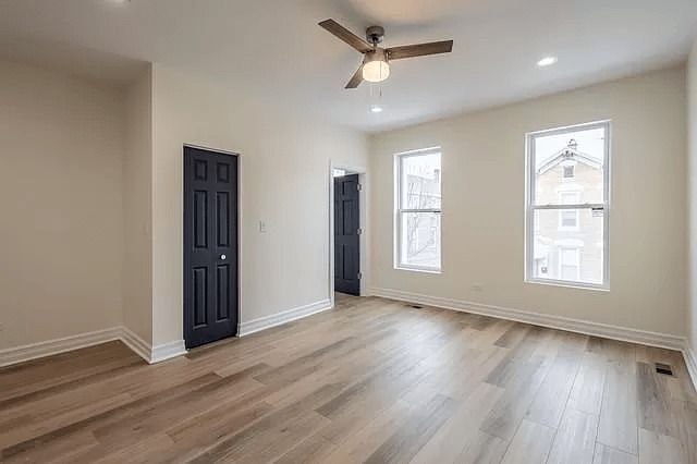 1013 W 18th Place, Chicago, IL 60608
