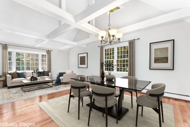 33 Dascomb Rd, Andover, MA 01810