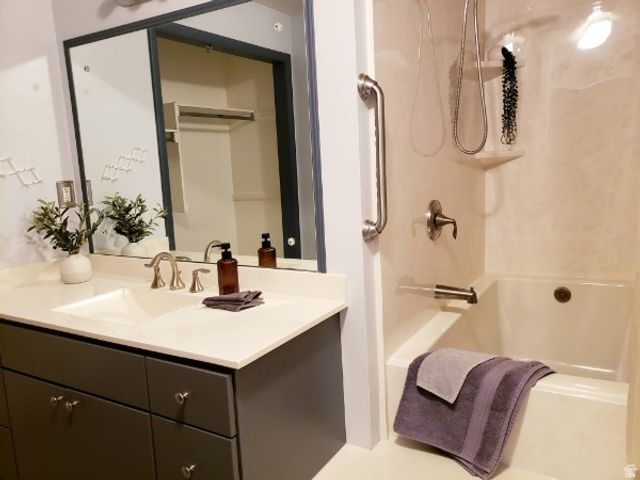 4851 KIWANA DR, South Ogden, UT 84403