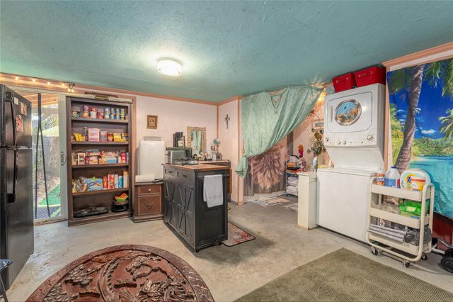 2314 34th Street, Galveston, TX 77550