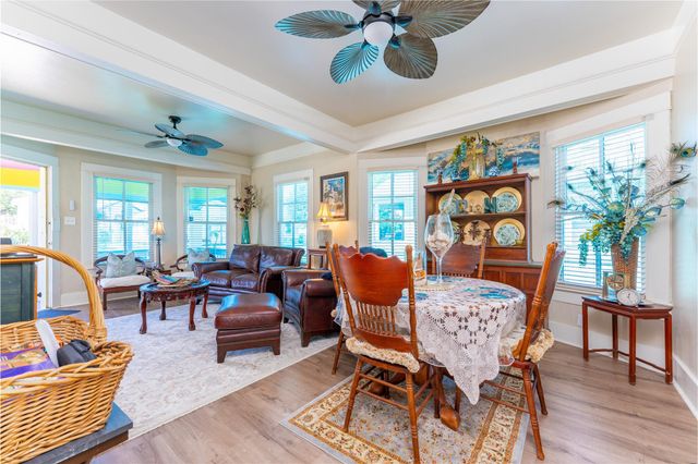 2314 34th Street, Galveston, TX 77550