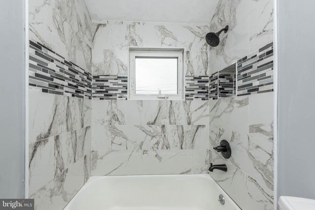 813 MIDDLESEX RD, Baltimore, MD 21221