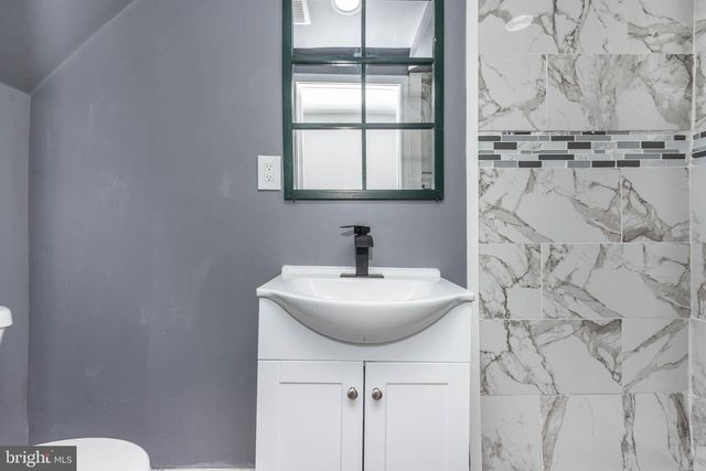 813 MIDDLESEX RD, Baltimore, MD 21221