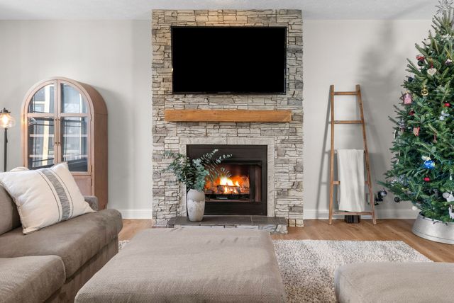 2253 Fairfax Dr, Clarksville, TN 37043