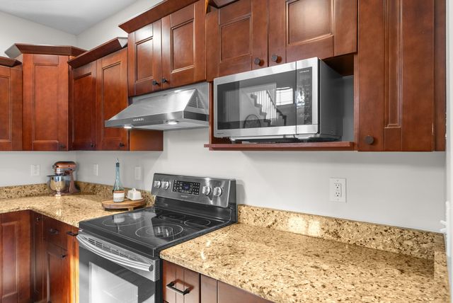 2253 Fairfax Dr, Clarksville, TN 37043