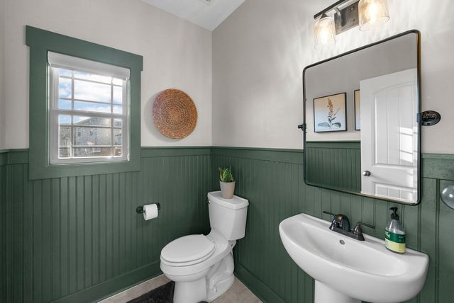 2253 Fairfax Dr, Clarksville, TN 37043