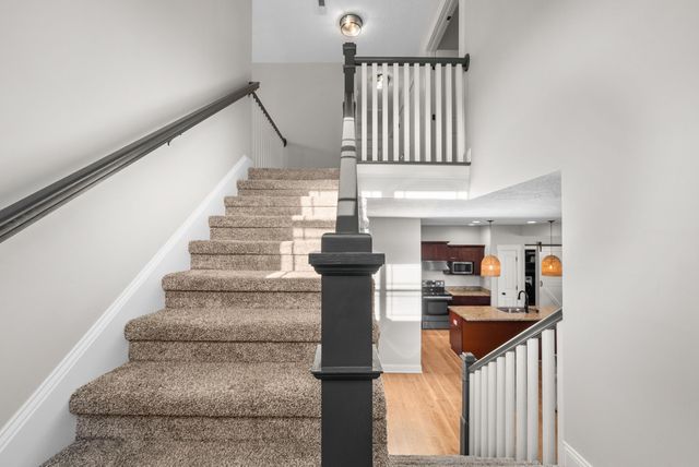 2253 Fairfax Dr, Clarksville, TN 37043