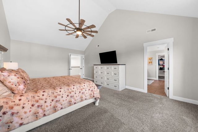 2253 Fairfax Dr, Clarksville, TN 37043