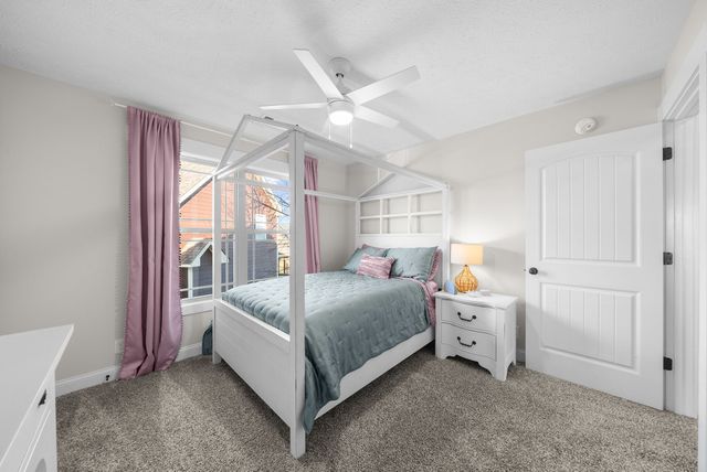 2253 Fairfax Dr, Clarksville, TN 37043